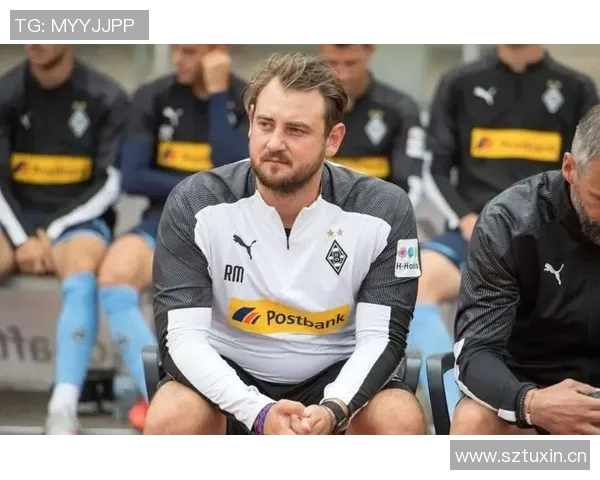 主帅临场换人堪称神来之笔网友齐呼战术大师展现非凡智慧 主帅临场换人堪称神来之笔网友齐呼战术大师展现非凡智慧