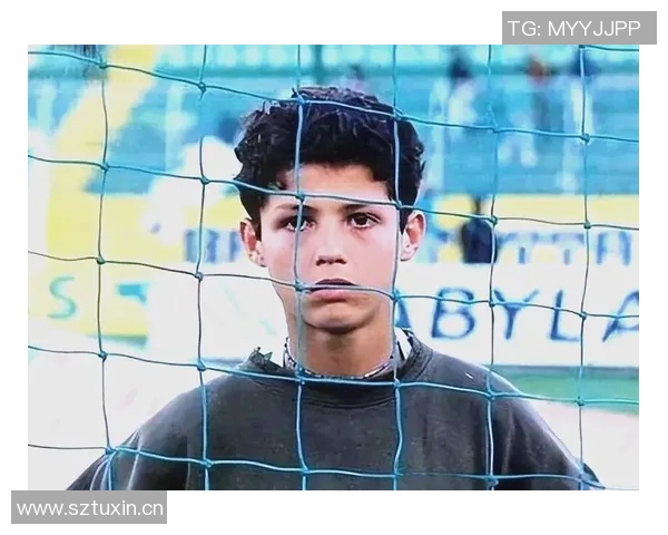 C罗背后的故事:从少年到巨星之路 C罗背后的故事:从少年到巨星之路