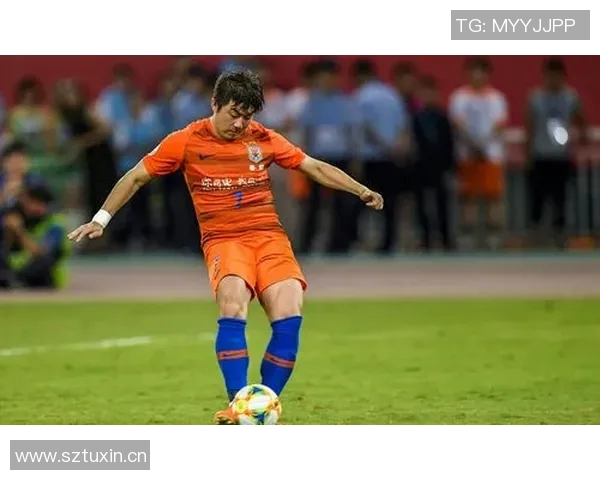 球队老板亲自下场训练，场面滑稽引热议